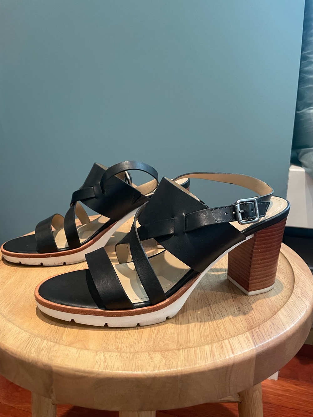 Johnston & Murphy Black Strappy Block Heel Sandals